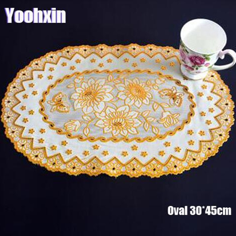 Coffee Tea Place - Alas Meja Plastik PVC Berenda Oval